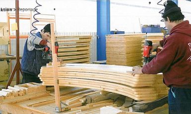 Prešanje lamela u beskonačnu širinu za proizvodnju ploča od masivnog drva