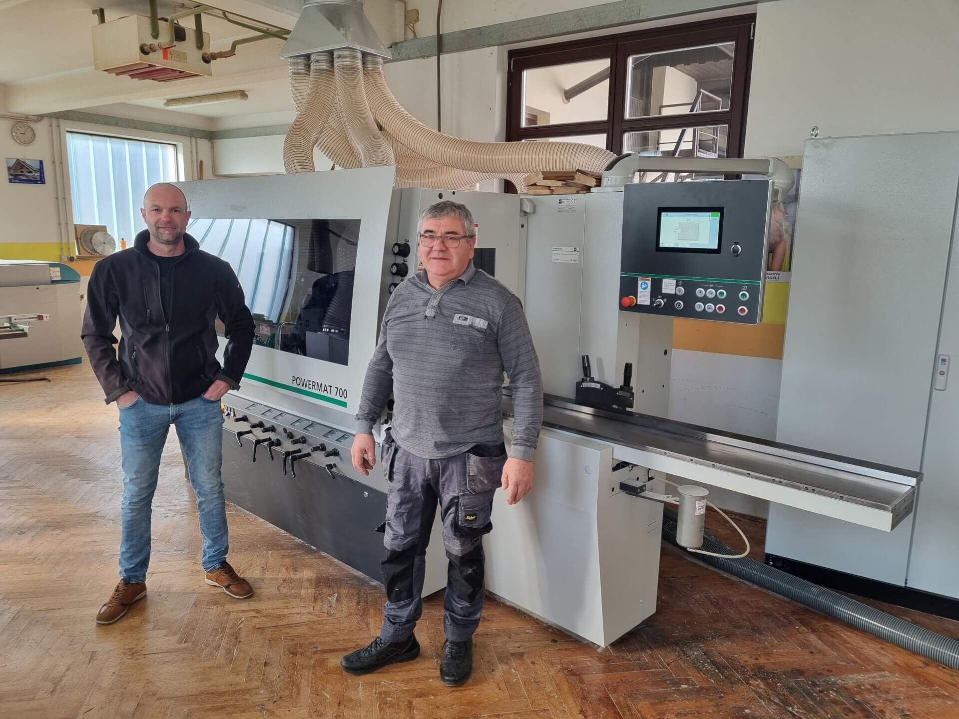 Stane Buh in Boštjan Vraber ob zaprtem Powermatu 700