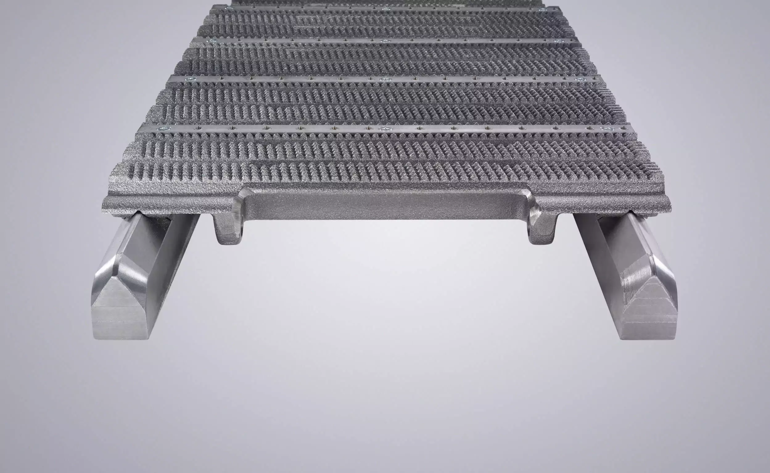 Večlistna žaga za vzdolžni razrez desk po meri naročnika
